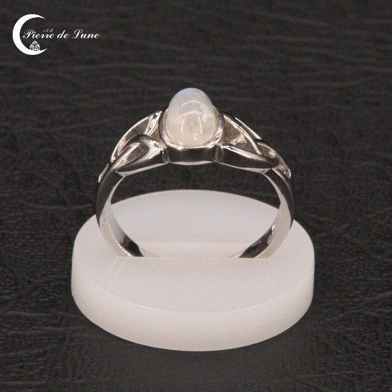 Bague femme délicate (Maelys) en argent 925 rhodié, ovale 5x7mm.