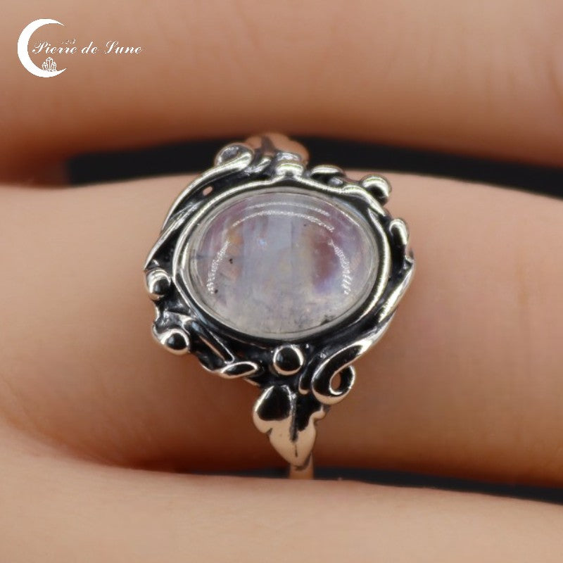 Bague Pierre de Lune (Pléiade) délicate avec petite pierre ovale 8x10mm en argent 925.