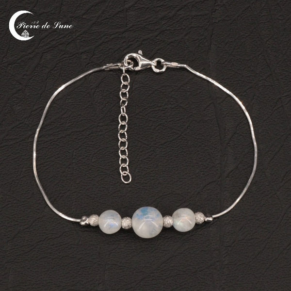 Bracelet femme ajustable (Anna) en Pierre de Lune véritable et argent, modèle à trois pierres.