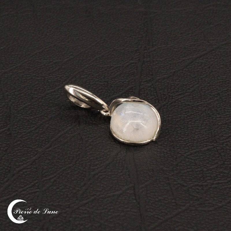 Bijou femme : Pendentif Pierre de Lune (Charme) avec pierre naturelle de 10mm et monture en argent 925.