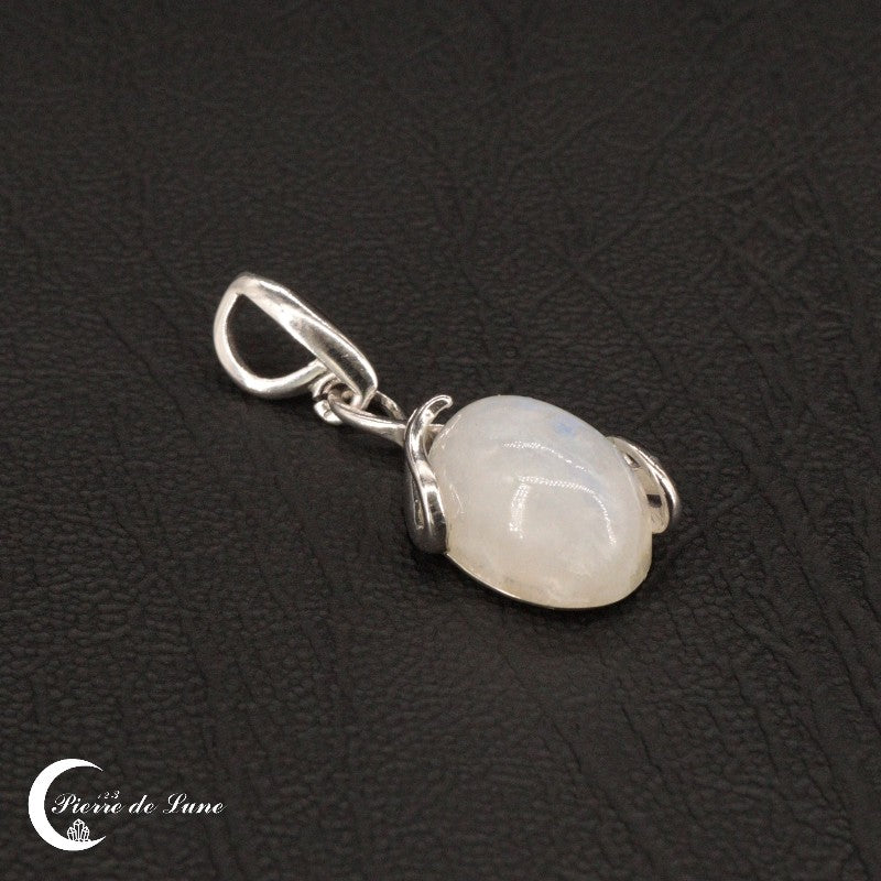Bijou femme d'exception : Pendentif Pierre de Lune (Lunaris) ovale, pierre naturelle sur argent 925.