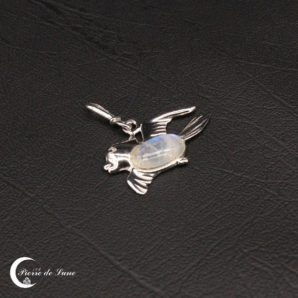 Pendentif femme (Aves) avec Pierre de Lune naturelle et monture en argent fin