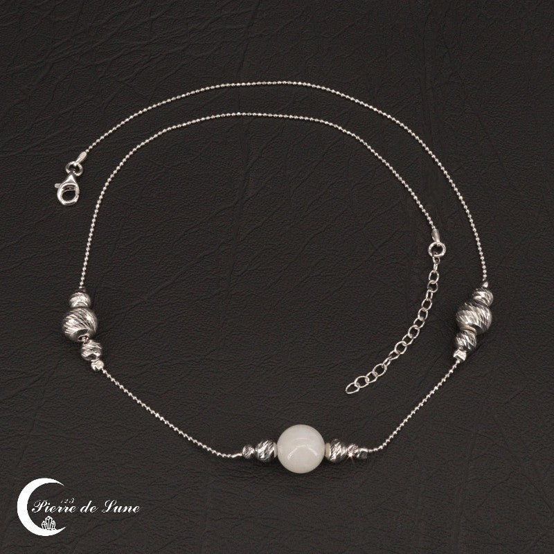 Le Collier Pierre de Lune (Reflet) pour femme, bijou de célébration en argent 925 et pierre naturelle.