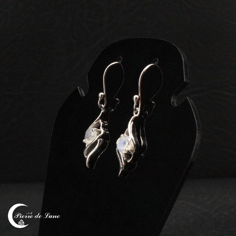 Boucles d'oreilles (Odéone) avec pierre de lune véritable, monture crochet minimaliste