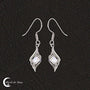 Système d'attache crochet fin des Boucles d'oreilles Pierre de Lune (Odéone).