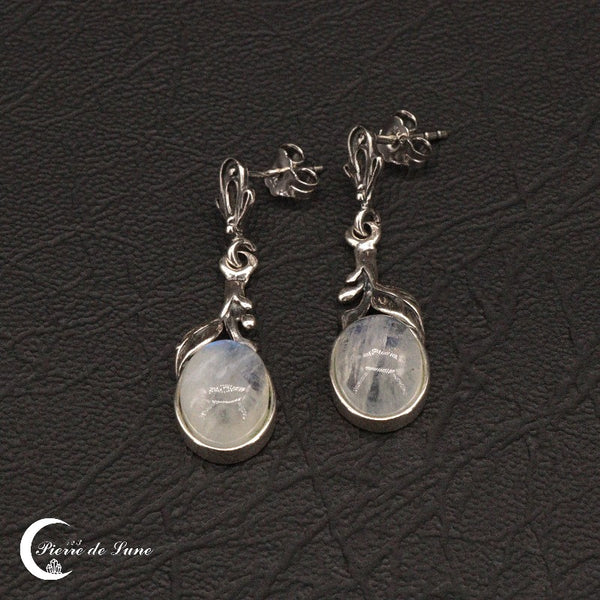Boucles d'oreilles (Pomone) avec pierre de lune naturelle ovale 8x10mm