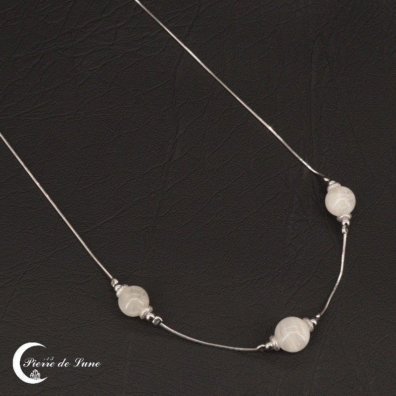 Collier Pierre de Lune (Passion) : une parure féminine affirmée, idéale comme cadeau ou pour sublimer une tenue.