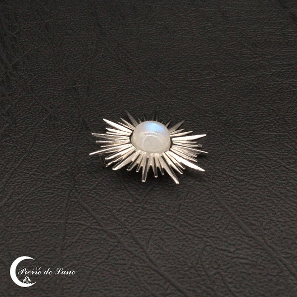 Pendentif (Solarius) avec cabochon Pierre de Lune 8mm et monture en argent massif