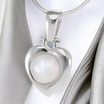 Pendentif cœur en pierre de lune, cadeau romantique, reflets argentés