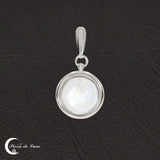 Bijou élégant Pendentif Pierre de Lune Ronde Rhodié (Rhodos) anti-ternissement.