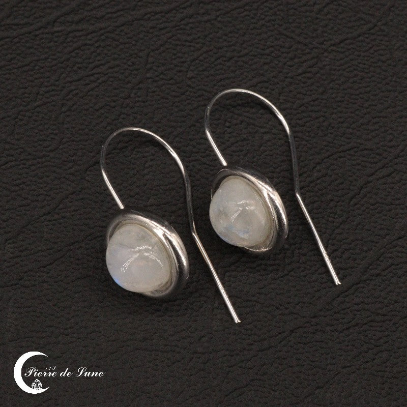 Elégantes Boucles d'oreilles Pierre de Lune (Cybèle) avec pierres boules pour femme.