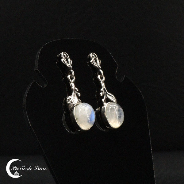 Paire de Boucles d'oreilles Pierre de Lune (Pomone), monture argent
