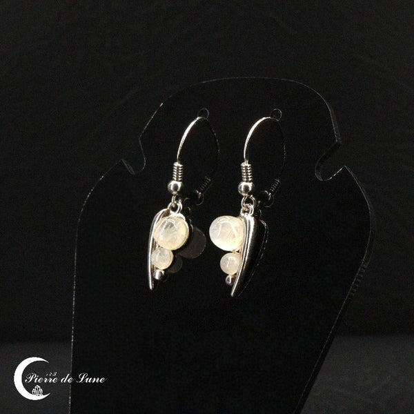 Les quatre pierres de lune véritables des Boucles d'oreilles (Séléna) en détail